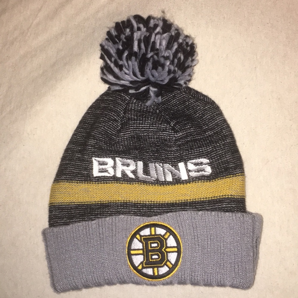 Bruins beenie
